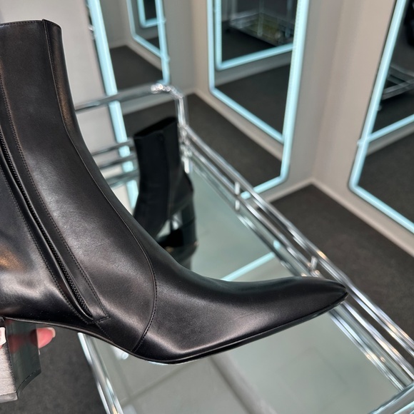 Saint Laurent ankle Boots - Picture 5 of 9